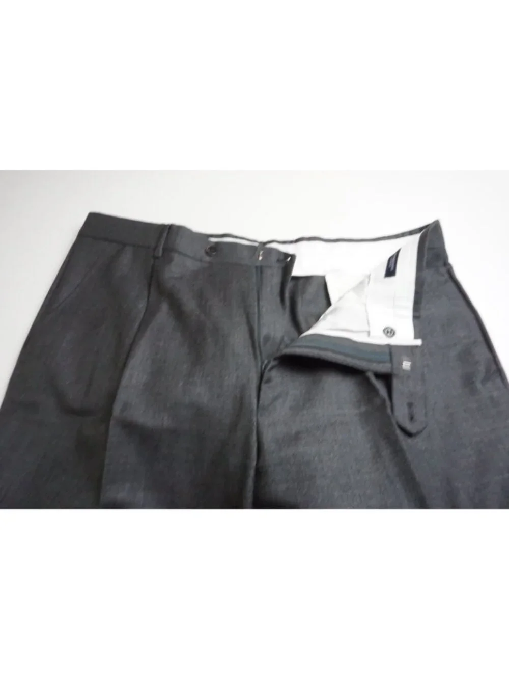 Burberry London Woven Solid Gray Wool 2 Pc Suit Jacket Pants Sz 44S BRAND NEW